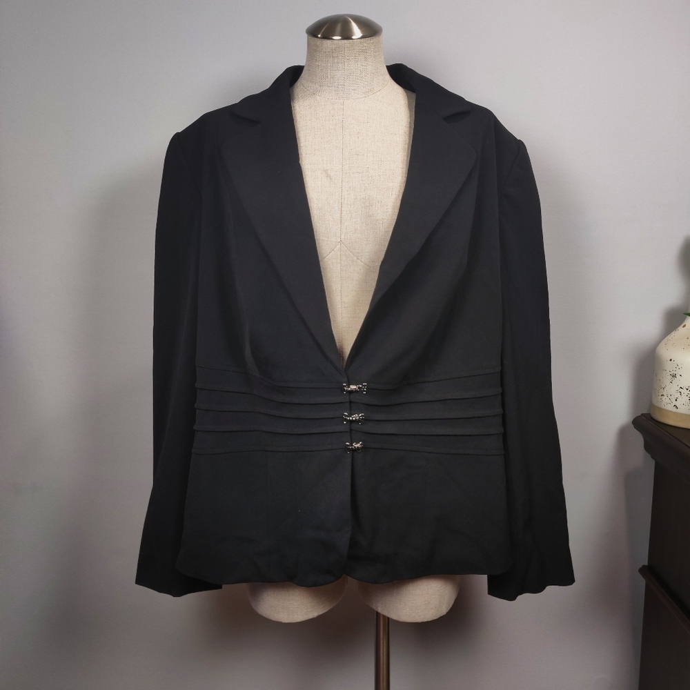 HP NWT Lane Bryant Black Blazer w/Rhinestone Clasps